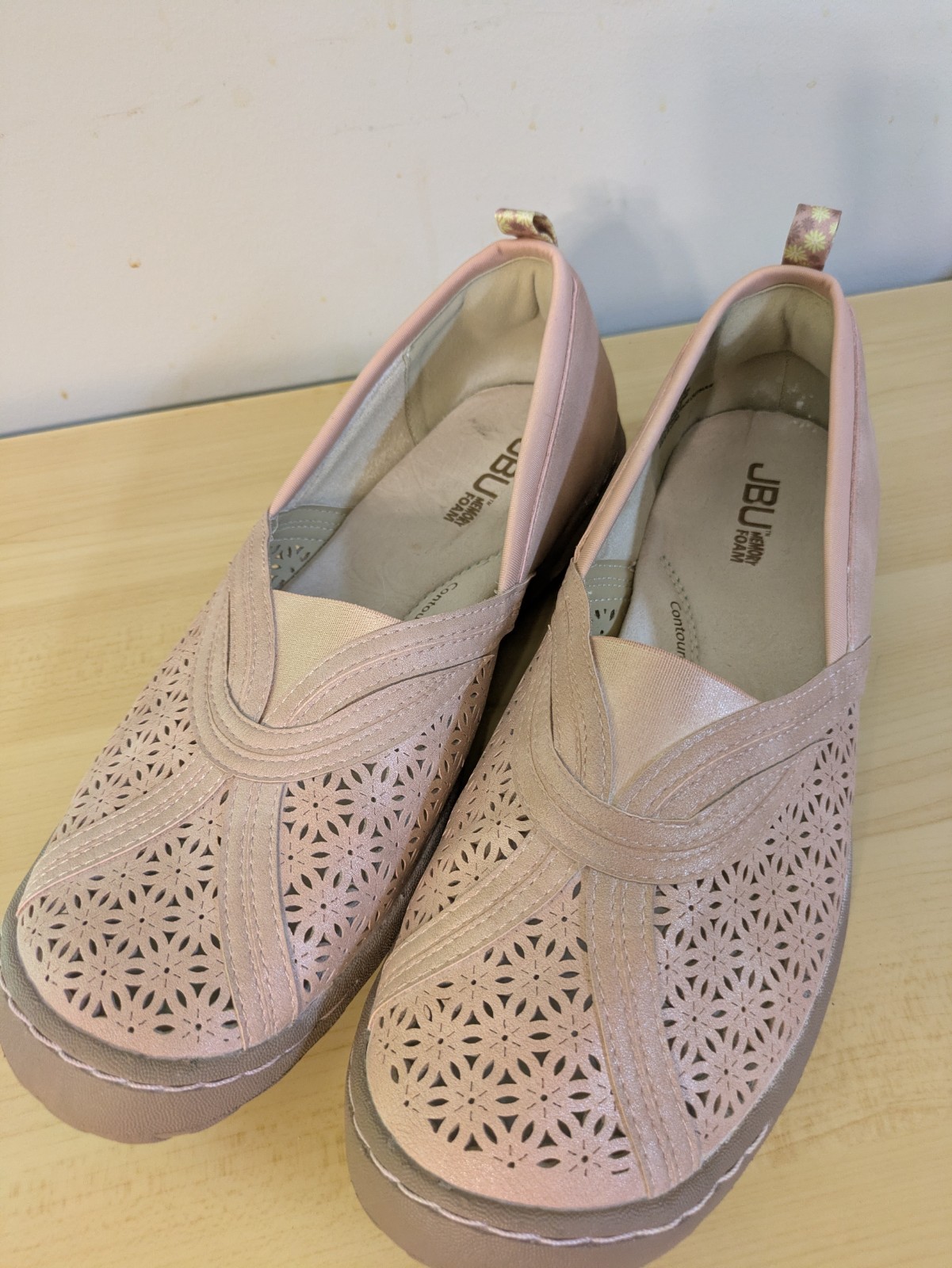 JBU by Jambu Florida Slip-on Flat Shoes in a Mocha Shimmer Color Size 10M