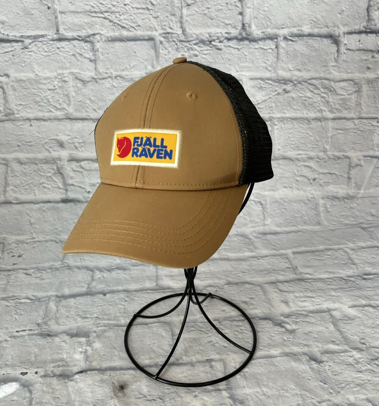 fjallraven trucker hat adjustable snapback sweden tan patch 