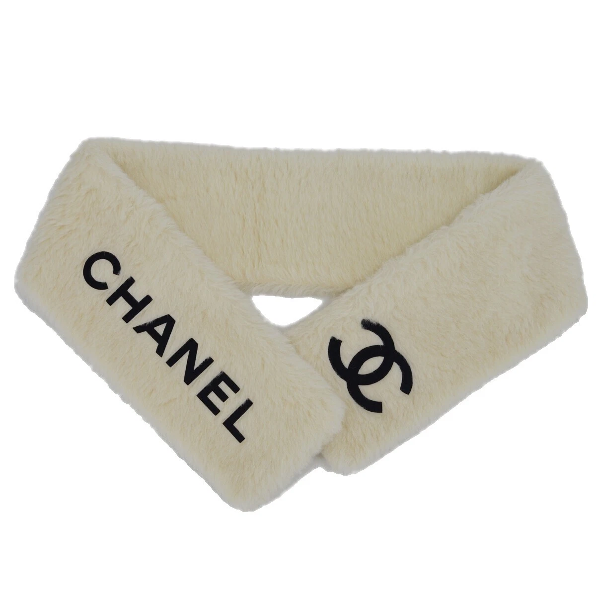 CHANEL Bufandas y estolas de Piel para Mujer