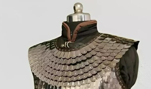 ARMOR GOLDEN GORGET, Scale Lorica Squamata, medieval Armor cosplay sca/larp - Picture 4 of 4