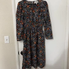 Hayden Los Angeles Size Medium FloralDres 100% Polystr 1 Flaw Check Description