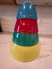 Pyrex Primary Colors Nesting Mixing Bowls Set of 4 - 401, 402, 403, 404 mint