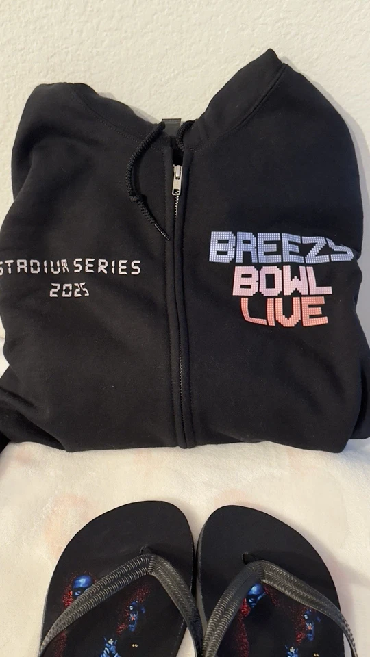 chris brown breezy bowl XX official merchandise - Image 2 of 4