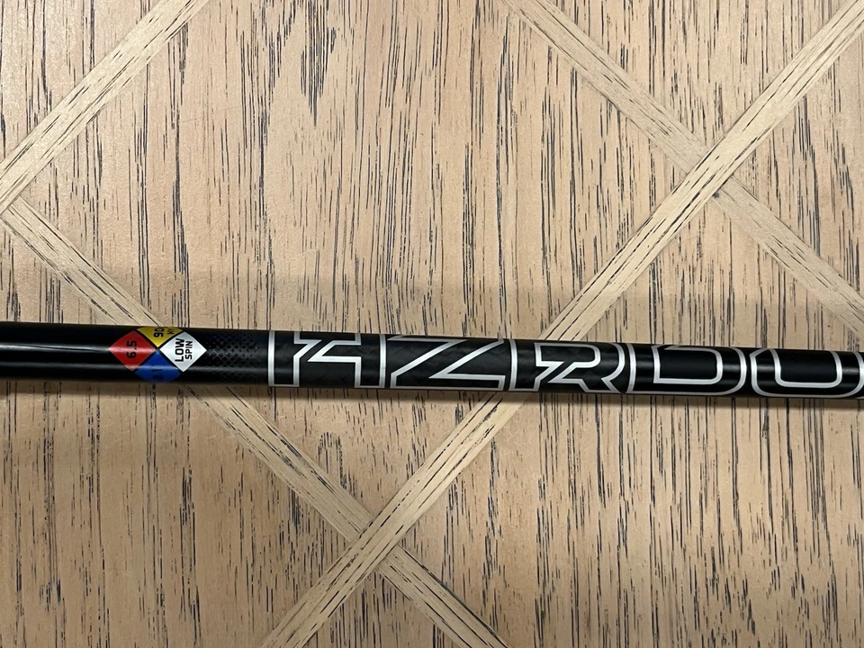 Titleist U505 4 Iron Hzrdus Black Gen 5 6.5 90g Iomic Grip - Image 3 of 4