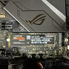 Samsung 970 EVO Plus 1TB NVMe M.2 Internal SSD V-NAND MZVLB1T0HBLR