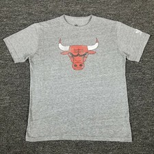Chicago Bulls Shirt Mens Small Gray Adidas NBA Basketball Team Logo Casual Tee