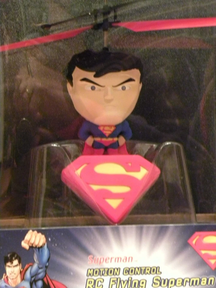 NEW! Propel RC Flying Superman - DC Comics - Image 3 of 4