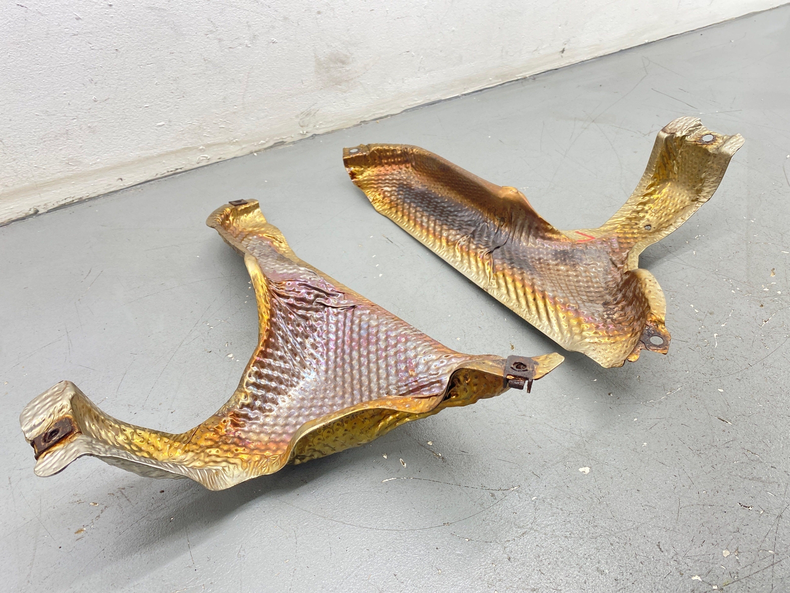 2020-2023 MCLAREN GT 4.0L ENGINE LEFT EXHAUST MANIFOLD HEAT SHIELD SET OEM 2021