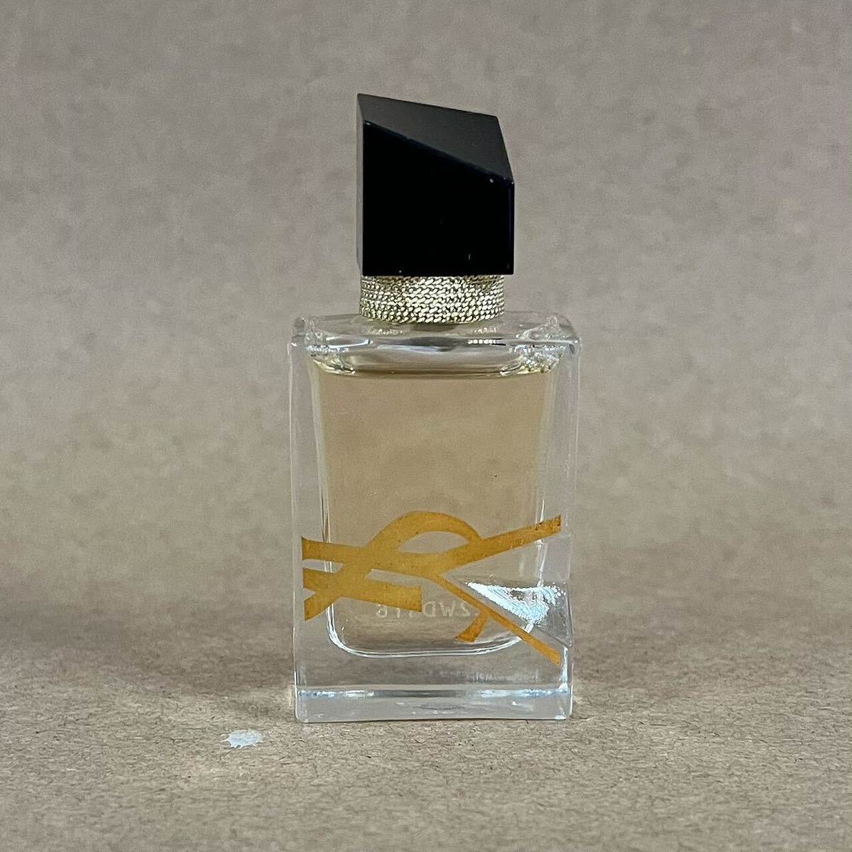 Yves Saint Laurent Genuine LIBRE Eau De Parfum Travel Size