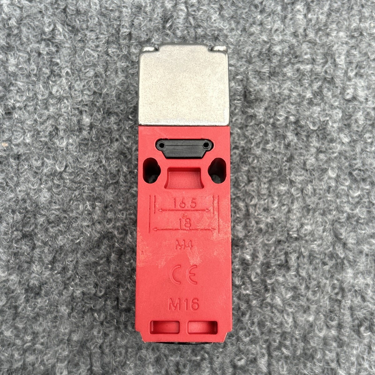 IDEM INCH-1-222001 Safety interlock Switch New | eBay