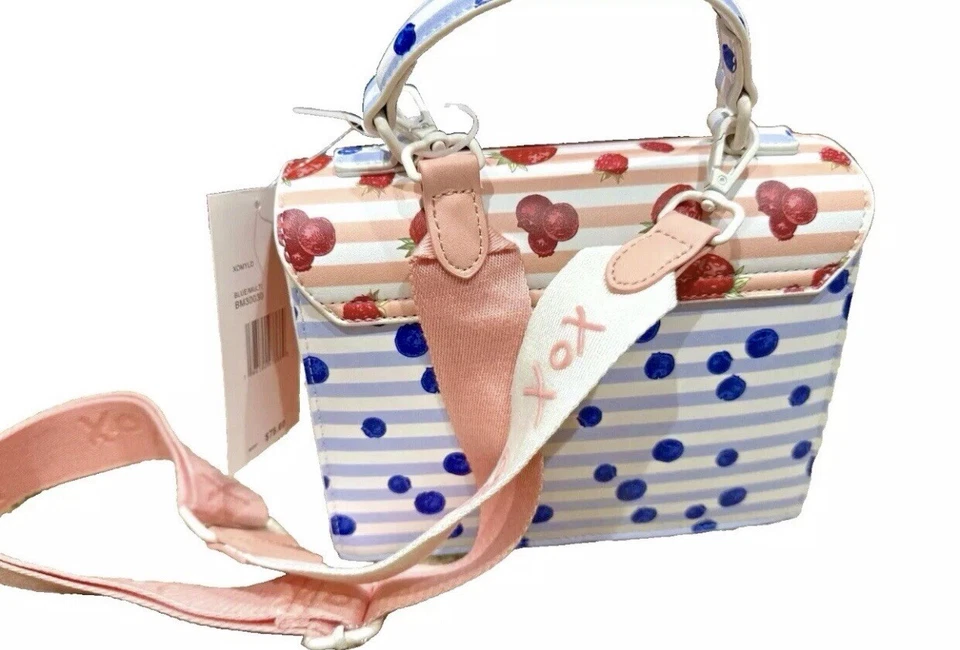 Betsey Johnson 2025 年春季斜挎包草莓和浆果钱包全新带标签 — 第 3/4 张图片