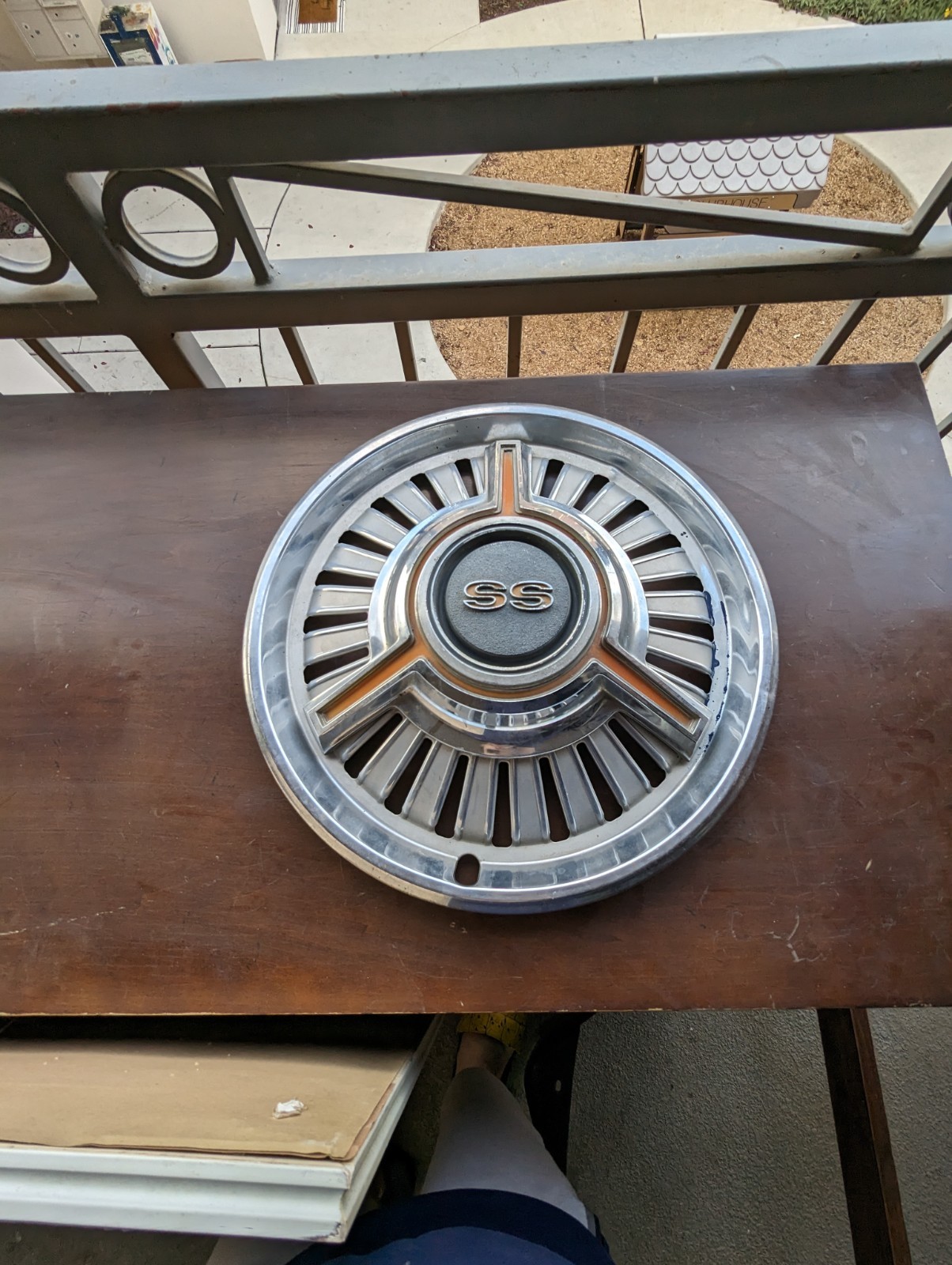 1964 - 1966 chevrolet nova chevelle malibu hubcaps set