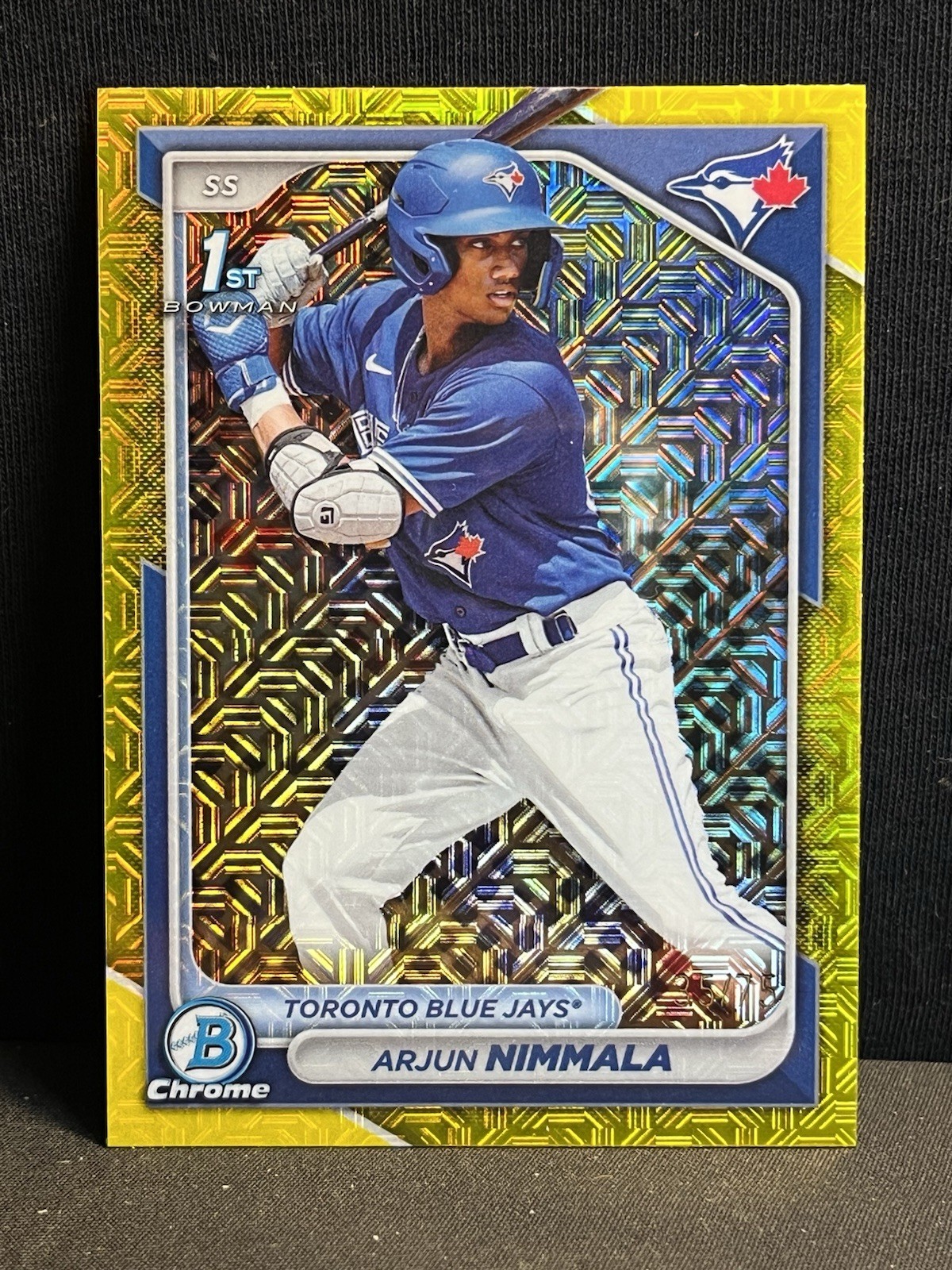 2024 Bowman Chrome Arjun Nimmala Blue Jays Yellow Mojo Refractor /75 1st Bowman