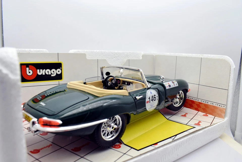 Modellino auto scala 1:18 Jaguar E Cabriolet Burago diecast modellismo statico n - Immagine 3 di 4
