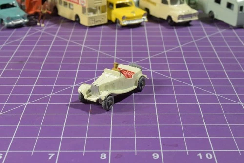 Matchbox/Lesney regular wheel No 19a MG TD Sports Car cream color VNC