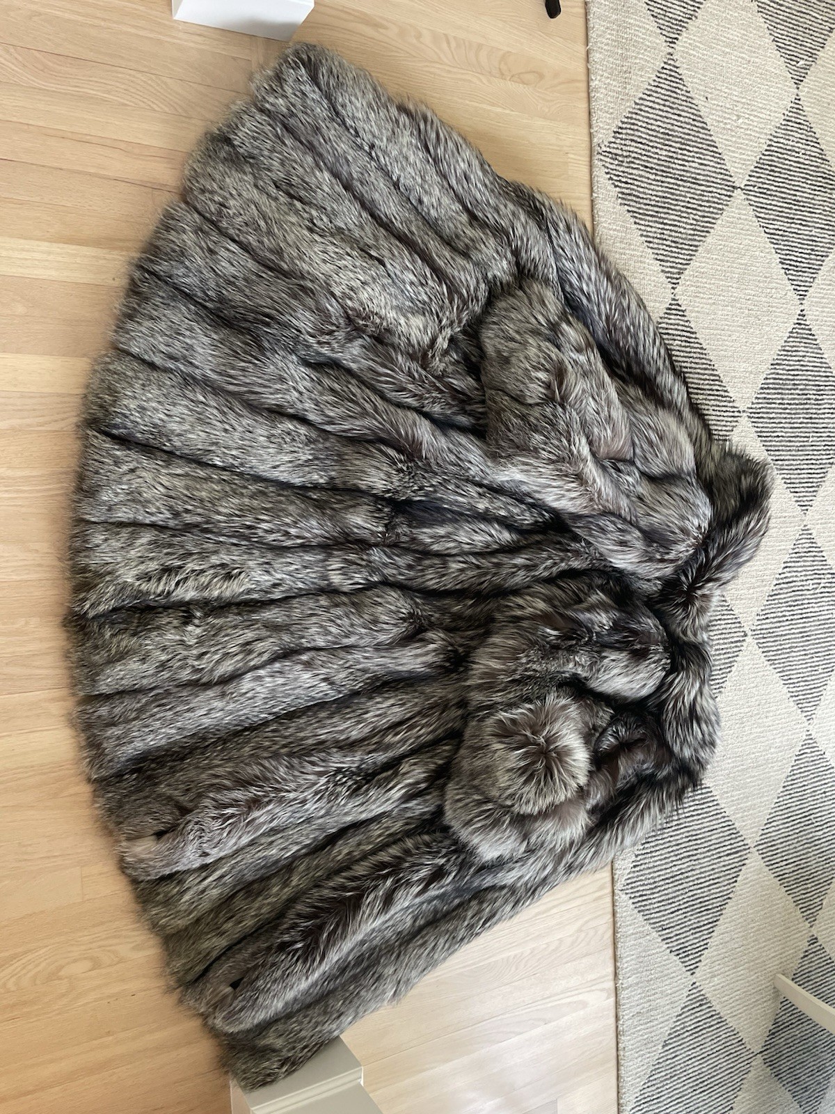 Dramatic Full-Length Silver Fox Bat Wing Coat – 5… - image 4