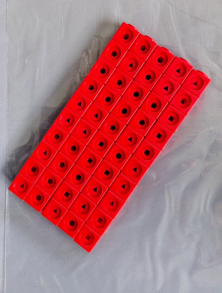 Maths Link Cubes New Pack of 50 bright red 2cmx2cmx2cm To make Numberblocks