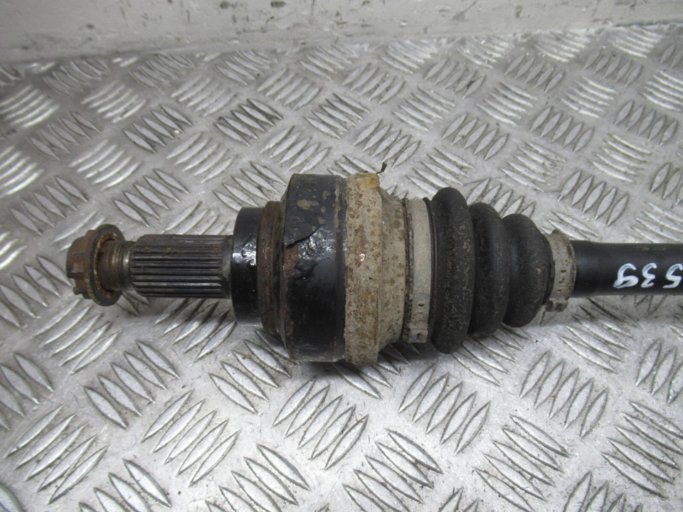 2013 BMW 1 116D F20 1.6 DIESEL MK2 5D HATCH MANUAL LEFT SIDE DRIVESHAFT REF8539 - Image 2 of 4