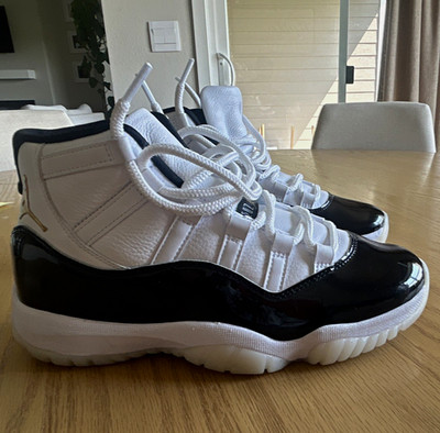 Jordan Air Jordan 11 Mid Top Leather Lace-Up Basketball Sneaker Black/White