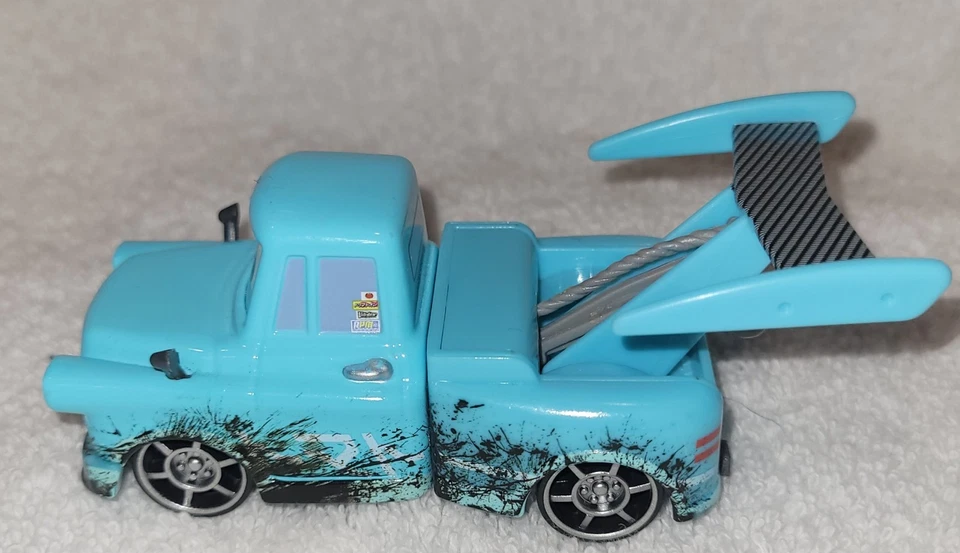 Disney Pixar Cars - Tokyo Mater with Oil Stains Spoiler Diecast MINT-CONDITION ! - Image 2 of 4