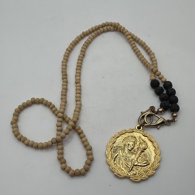 Vintage GoldTone Medallion Man Holding Laurel Trim Olympics Greek Theme Necklace