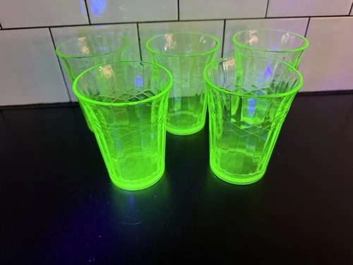 Vintage Green Uranium Depression Glass Set of 5 Drinking Glasses Tumblers MINT