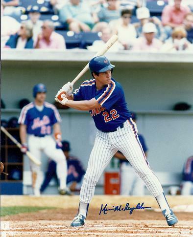 Kevin McReynolds Signed - Autographed New York Mets 8x10 inch Photo - GTA COA - Picture 1 of 2
