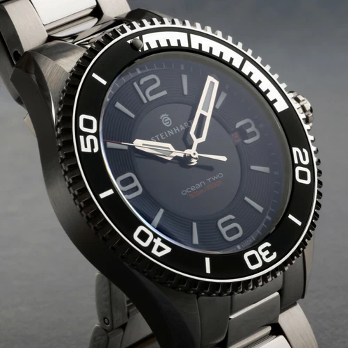 Steinhart Ocean 2 Black Automatic 43mm Swiss Diver Watch 106-1141 Sellita SW200