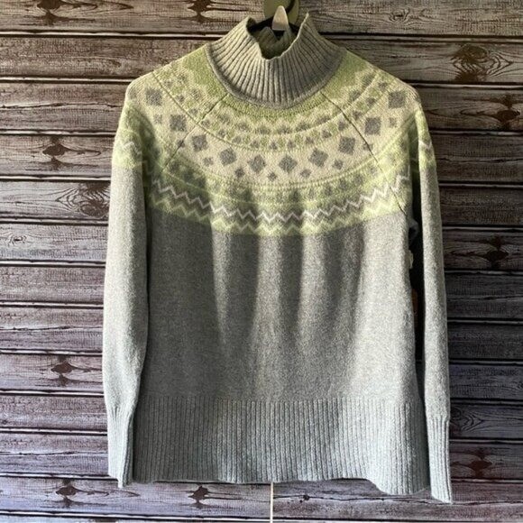 Tahari Women's Long-Sleeved Mock-Neck Sweater Size S Gray Green White NWT