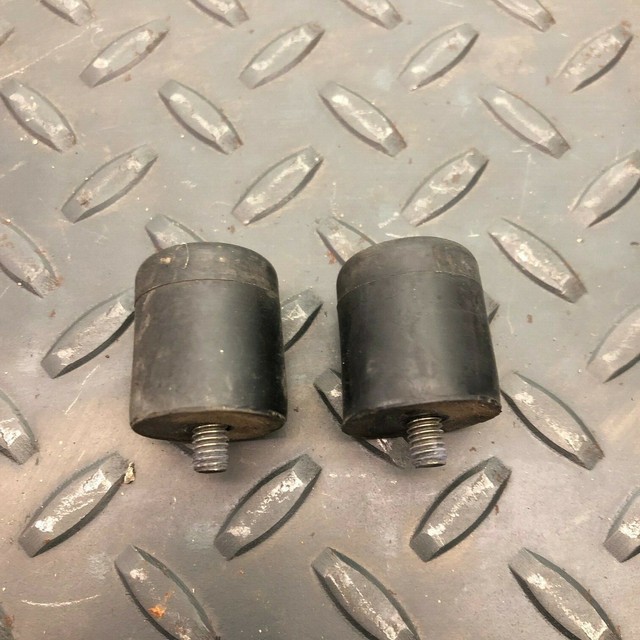 8997 Geo Tracker Suzuki Sidekick Tailgate Spare Tire Rubber Stop Pair eBay