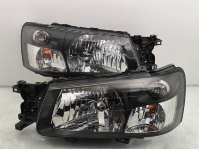 2009 Subaru Forester Lamp Front Passenger Headlight - Needs Polishing