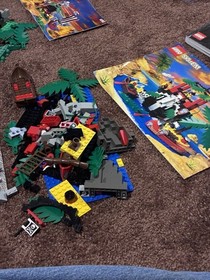 READ! LEGO CASTLE PIRATE ISlANDER LOT 34 MINIFIGURES +6264 6262 6039 1970 70311 