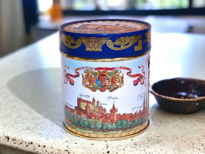 Vintage E. Otto Schmidt Lebkuchen Tin Nürnberg Castle Germany Cookie Canister