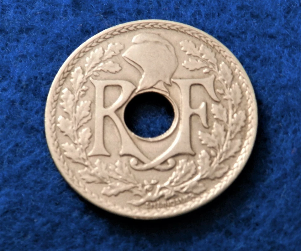 1930 França 25 centavos - Boa moeda - Veja fotos - Imagem 2 de 2