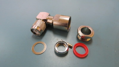 Pasternack Enterprise  PE4146 Qty of 1 per Lot Male Right Angle Connector Clamp/