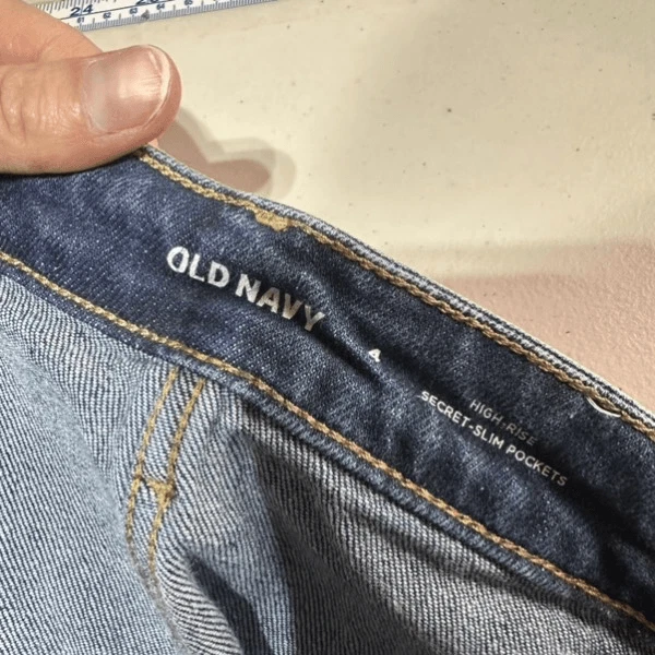 Antigua Falda Midi Denim Azul Marino Botón Frontal Talla 4 Tiro Alto Secreto Bolsillo Adelgazante Foto 4 de 4