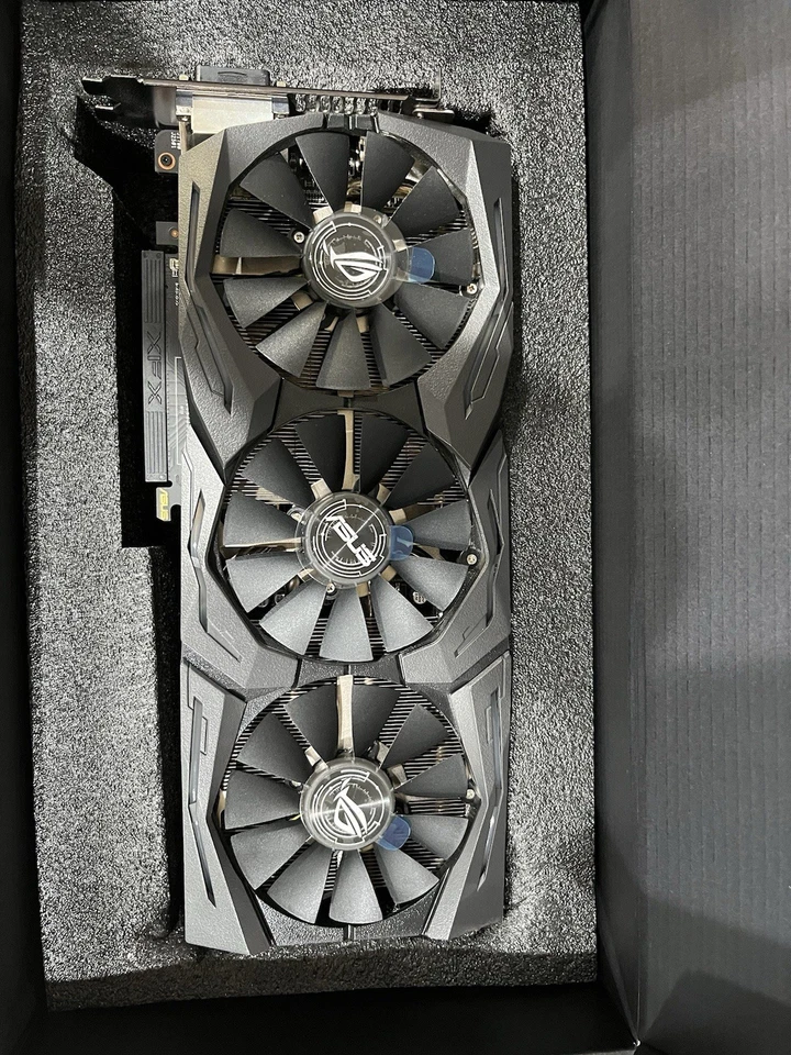 ASUS STRIX-RX480-O8G-GAMING 8GB GDDR5 PCI Express 256bit Video Graphics Card - Image 2 of 4