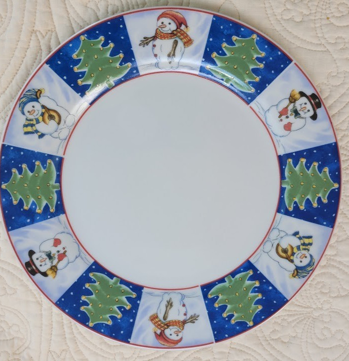 Royal Norfolk Christmas Dinner Plate 10 in Snowman Tree Holiday Serving