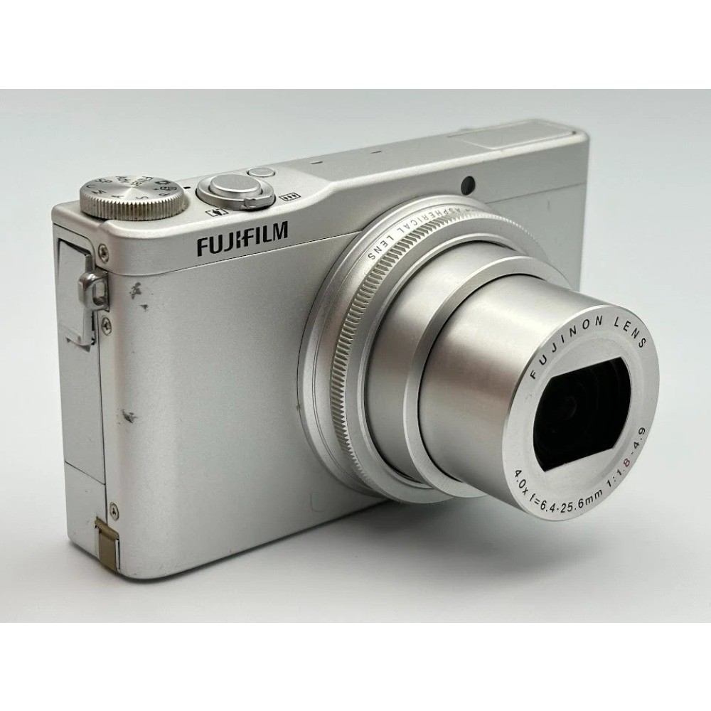 FUJIFILM XQ1 Digital Camera 12.0 MP 4x Optical Zoom English
