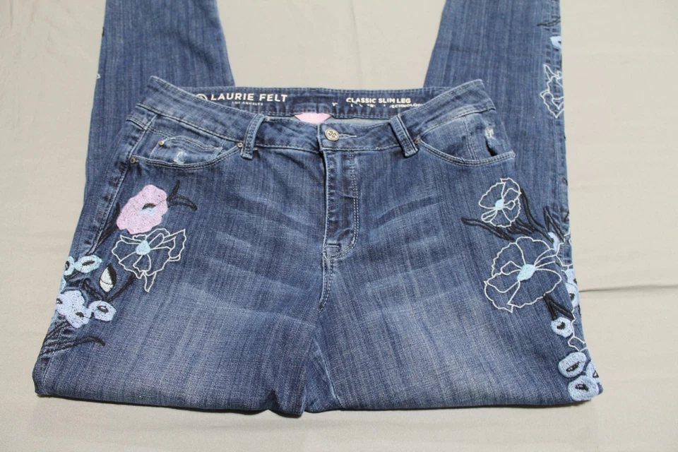 Laurie Felt Classic Slim Leg Size 10 Jeans Embroidered Blue Purple Flowers Zip - Image 4 of 4