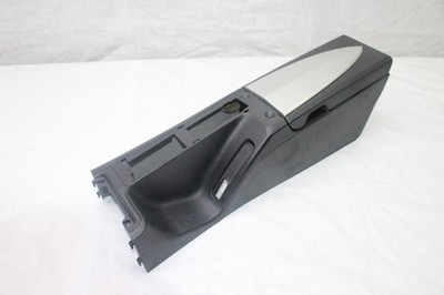 2005 CHRYSLER CROSSFIRE ZH COUPE #442 CENTER CONSOLE ARMREST ASSY
