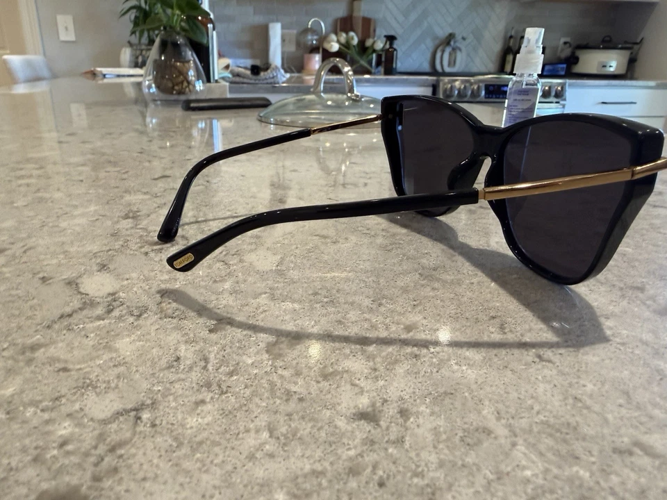 Солнцезащитные очки и чехол Tom Ford - Изображение 3 из 4