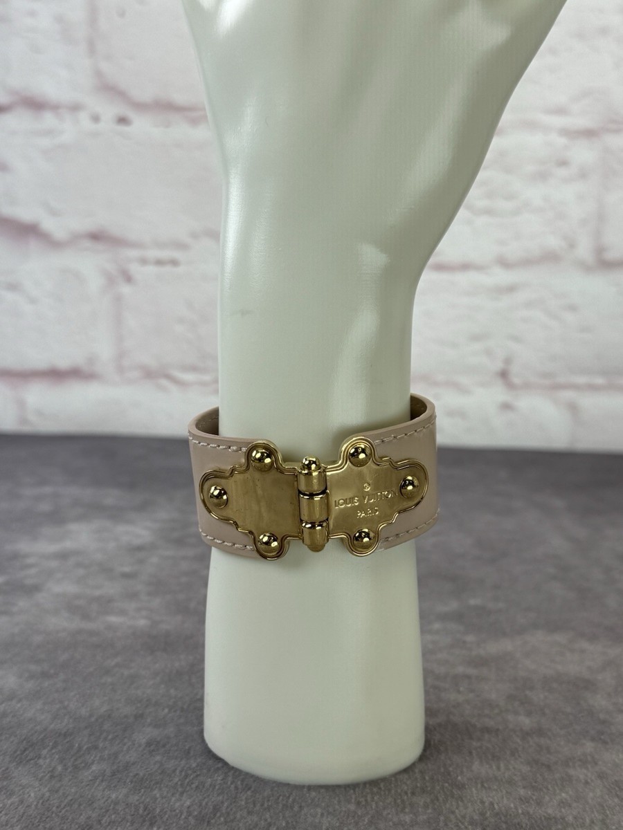 Louis Vuitton Beige Gold Save It Patent Leather Women\'s Bracelet 17 Louis Vuitton Beige Gold Save It Patent Leather Women main image 2