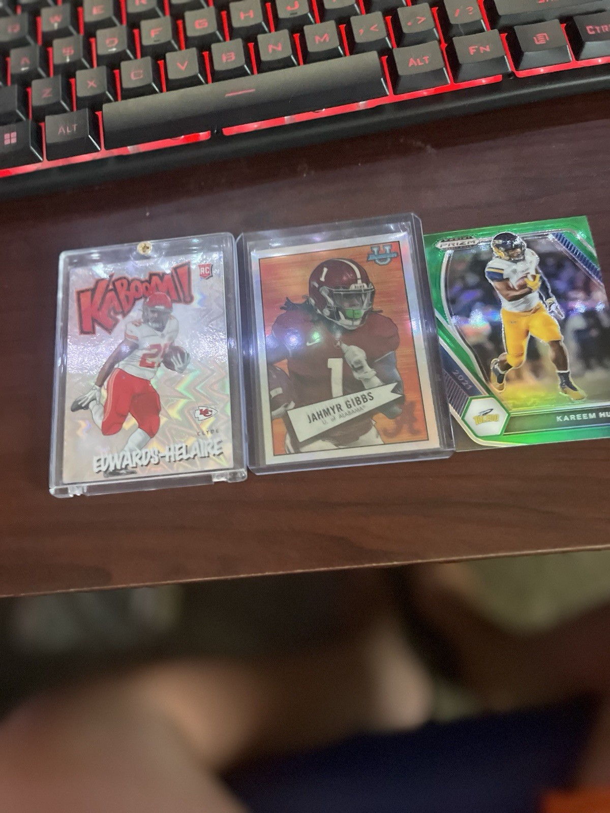 2020 Panini Absolute - Kaboom! Clyde Edwards-Helaire #K-CE1 (RC)