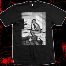 Kate Moss on toilet - Supermodel - Pre-shrunk, hand screened 100% cotton t-shirt