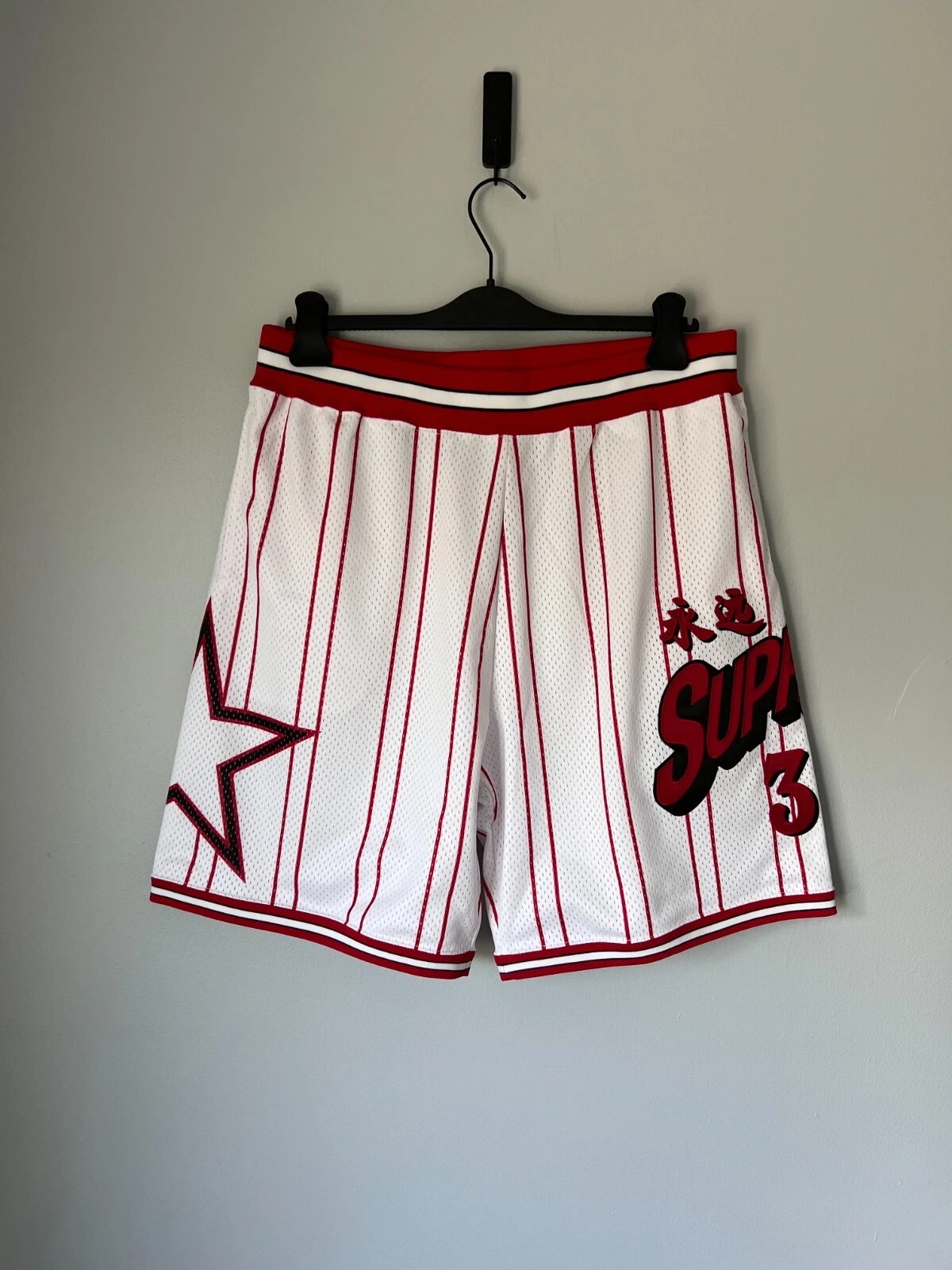 Supreme Star Basketball Shorts   Size Medium   White Red   NEW