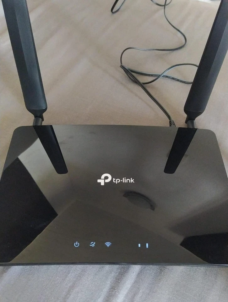 Routeur 4G LTE Dual Band TP-LINK ARCHER MR200 WI-FI AC750 2.4-5 GHz - Photo 1/4