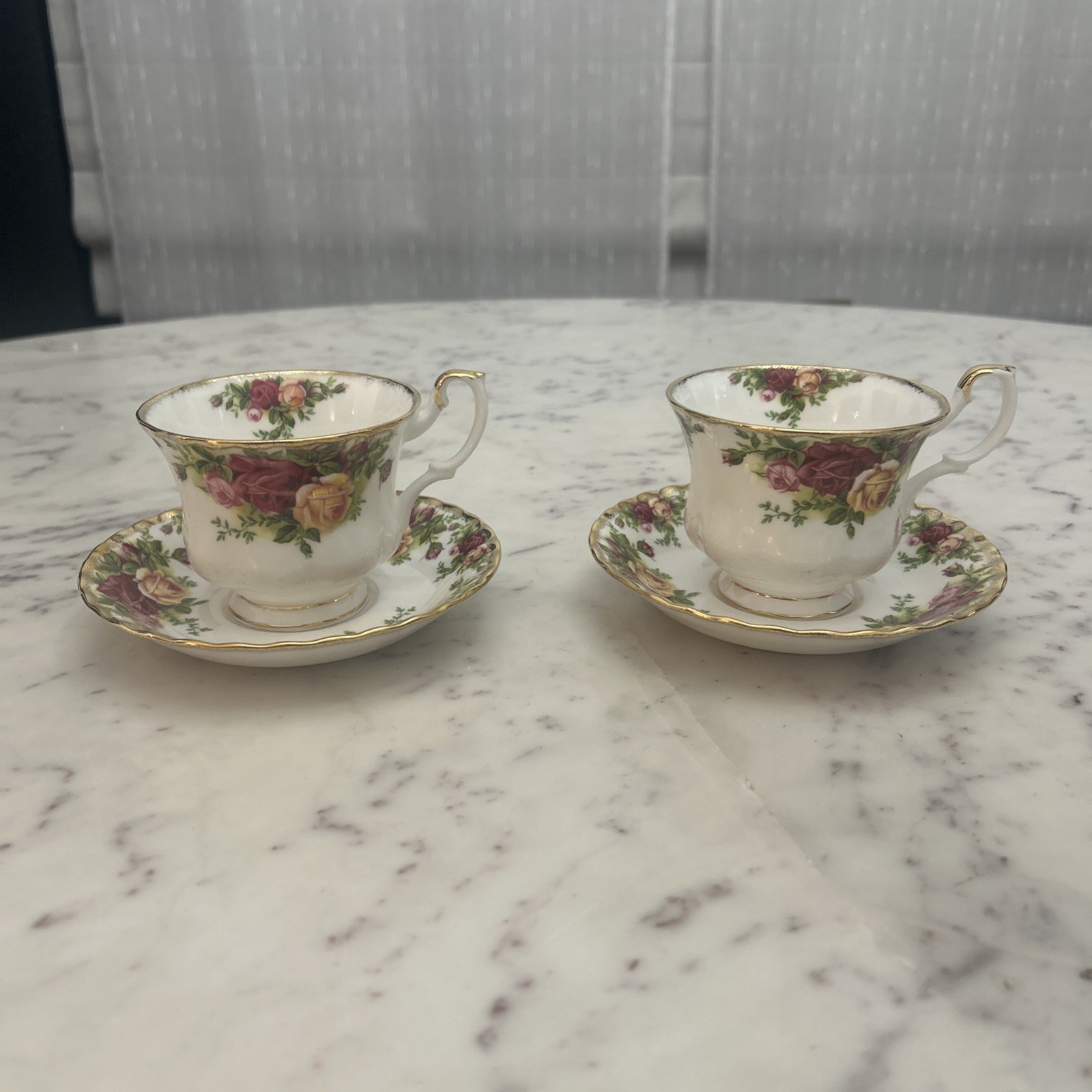 Royal Albert Old Country Roses Footed Tea Cup And Saucer Lot Of 2 Replacements