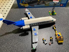 LEGO CITY: Passenger Plane (3181) 100% complete with box