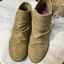 Blowfish Malibu Kids girl size 1 Light Brown Buckle Booties Zipper